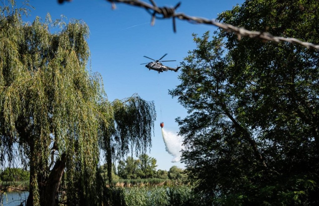 Hungarian Air Force and Firefighters Help Fight Wildfires in North Macedonia