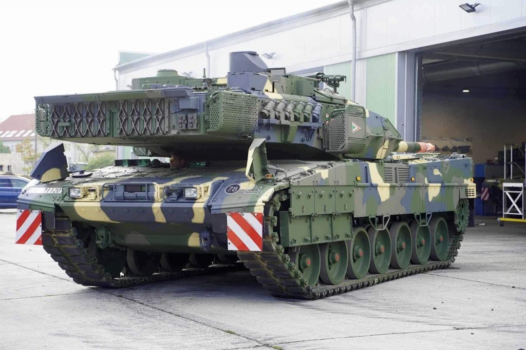 Two More Leopard 2A7HU Tanks Join the State-of-the-art Fleet in Tata post's picture