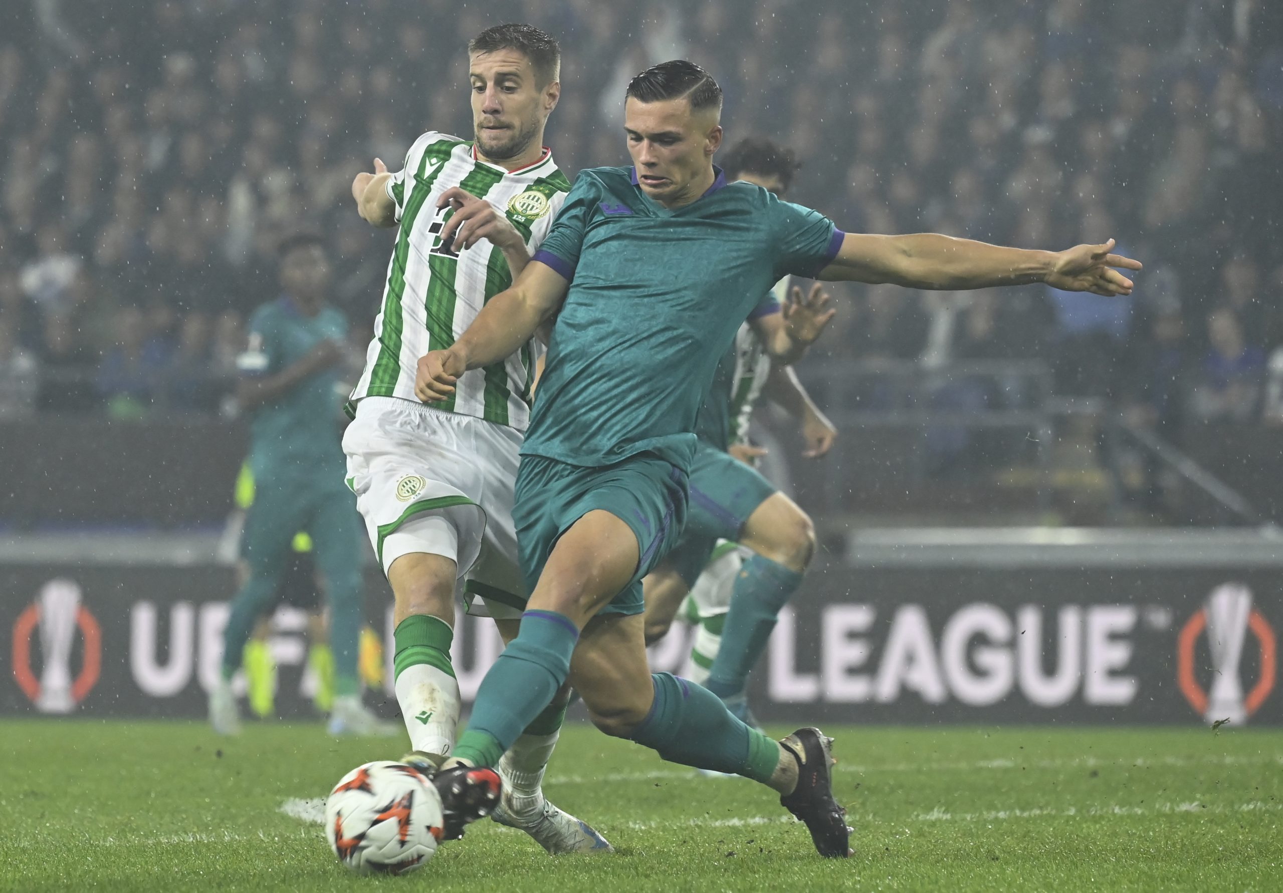 Europa League: Ferencváros Kicks off with a Defeat in Brussels