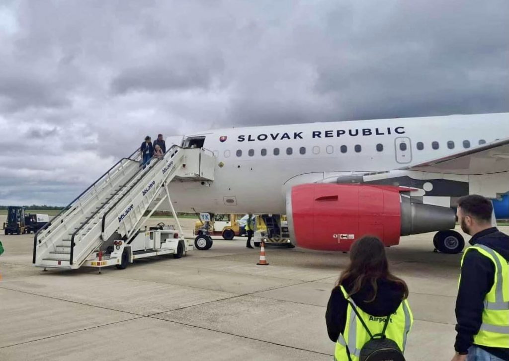 Nine Hungarian Citizens Evacuated from Lebanon with Help from Slovakia post's picture