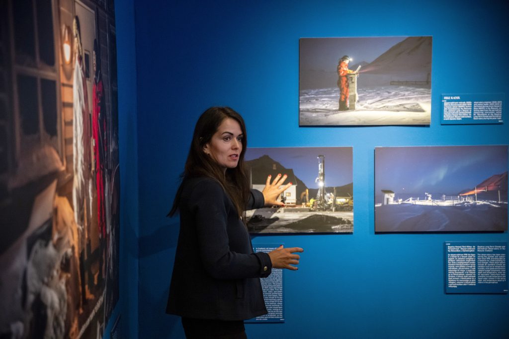 Renowned Photographer’s Exhibition Focuses on the Work of Female Polar Researchers post's picture