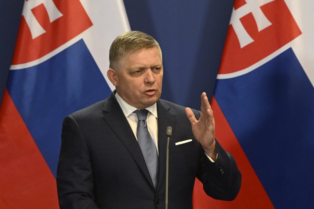 Robert Fico’s Government to Let Slovak-Hungarian Children Keep Dual Citizenship post's picture