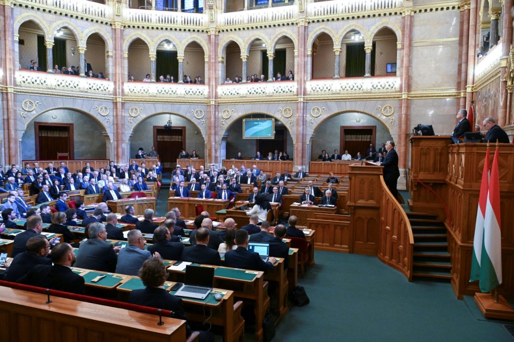 PM Orbán: “We are not glad that we were right about migration”