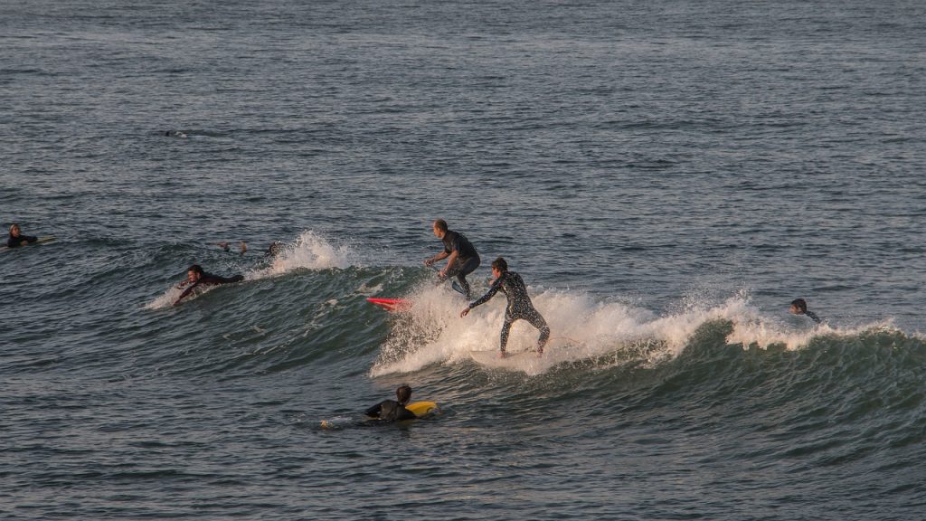 12-Year-Old Hungarian Surfer Shines in Shortboard Competition post's picture