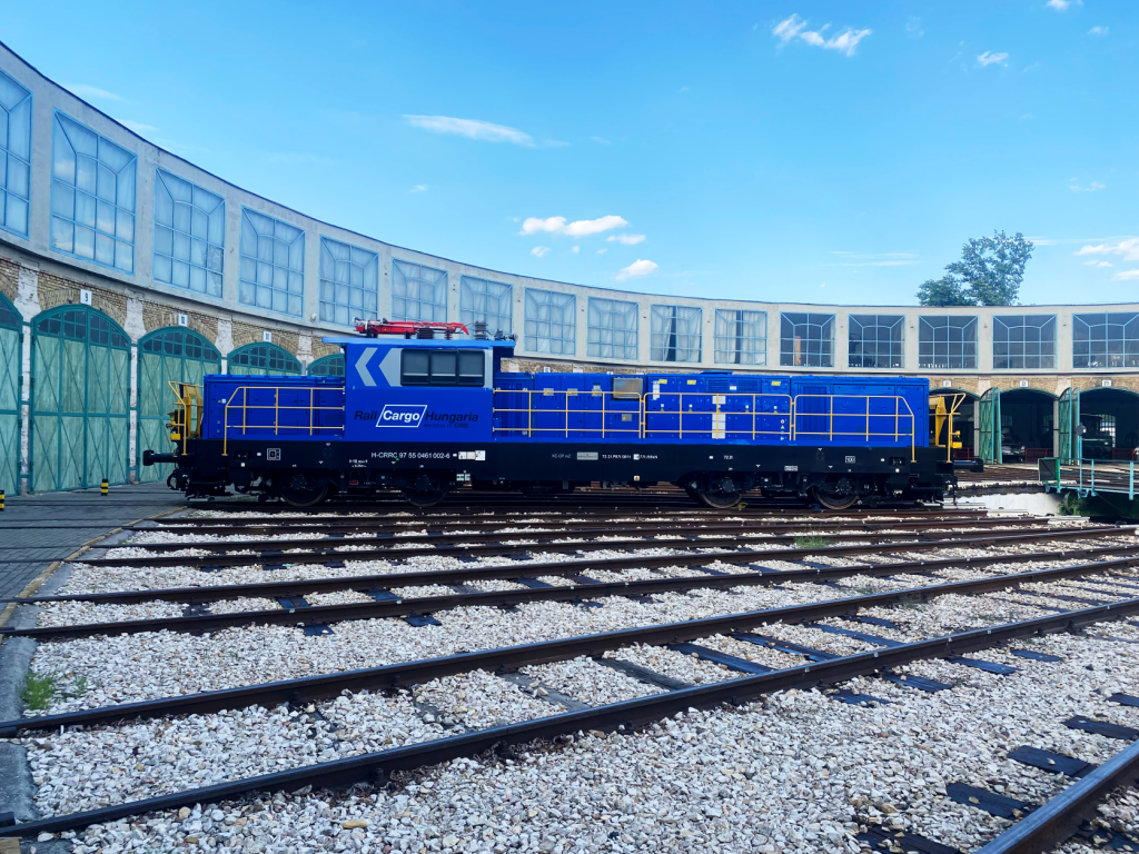 China’s CRRC Brings Advanced Shunting Locomotives to Hungary post's picture