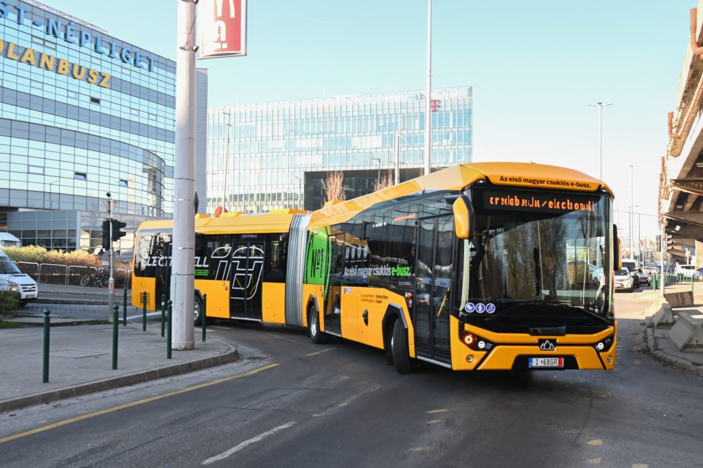 First Locally-made Electric Articulated Bus Ready for the Road post's picture