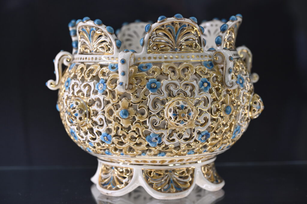 Zsolnay Porcelain Exhibition in Budapest Enriched with Unique Masterpieces post's picture