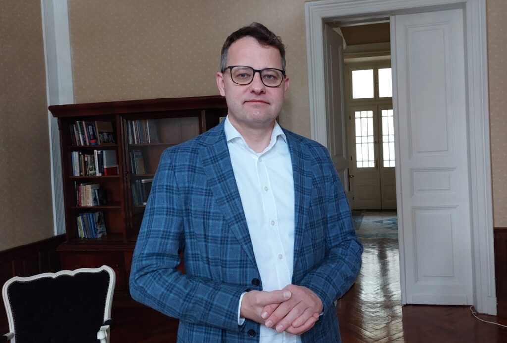 Polish Politician Granted Asylum in Hungary Will Not Be Pursued by Interpol post's picture