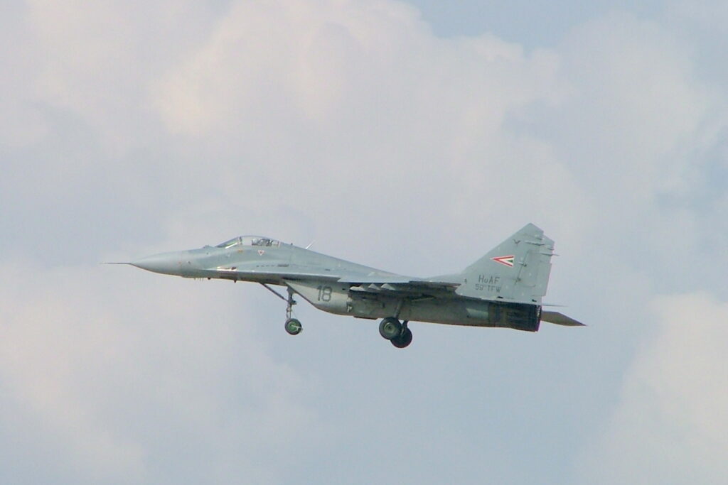 Retired Hungarian Fighter Jet to Strengthen Serbian Air Force post's picture