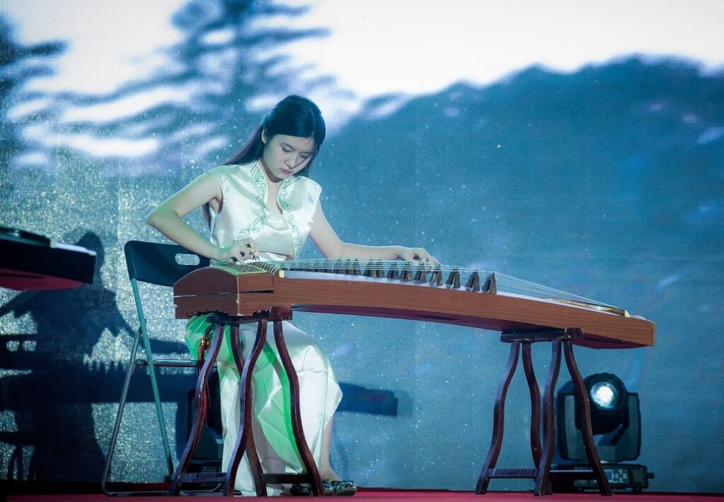 Rare Ancient Chinese Zithers to Be Heard in Budapest