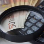 Government in Talks with Insurance Companies on Lowering Prices
