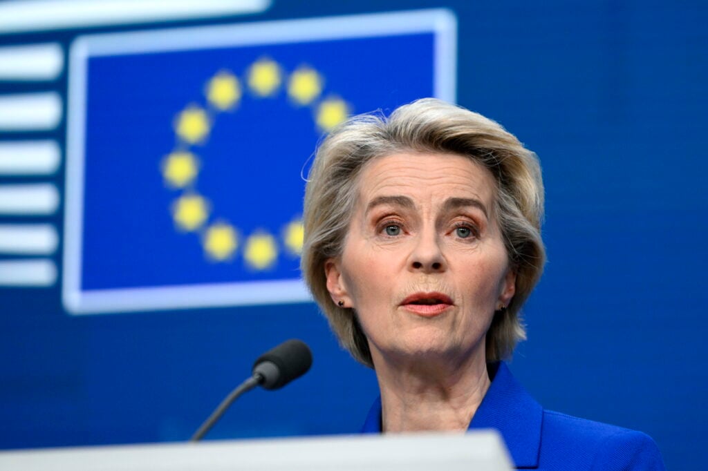 Pfizergate: Foreign Minister Calls on Ursula von der Leyen to Disclose Text Messages post's picture