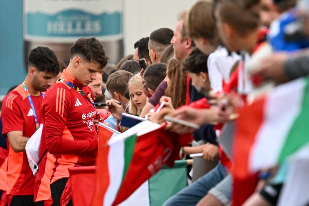Liverpool Eyes Milos Kerkez in Potential Summer Move post's picture