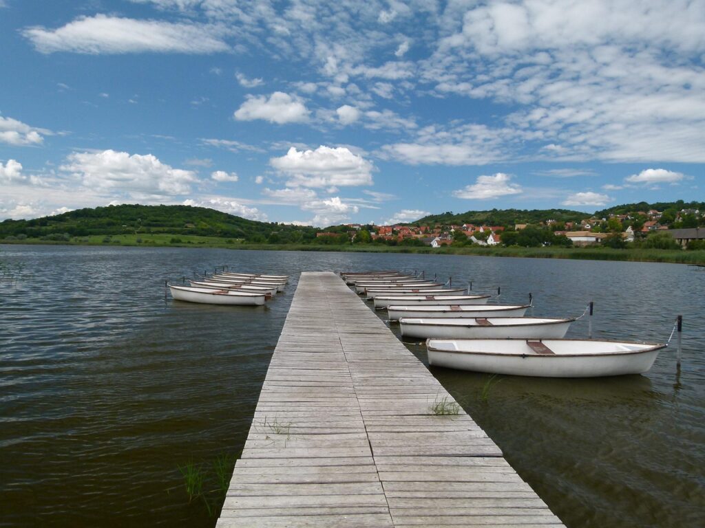 Vacation Homes Show Bold Price Divide across the Country post's picture