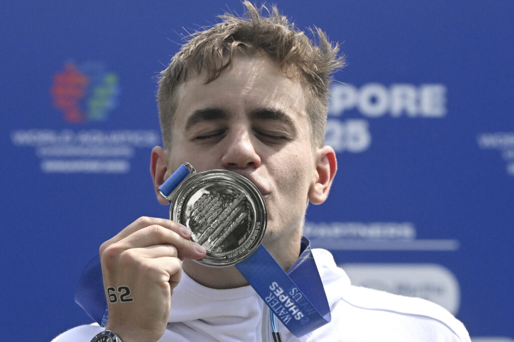 Dávid Bethlehem Tops Global Rankings in Open Water Swimming post's picture