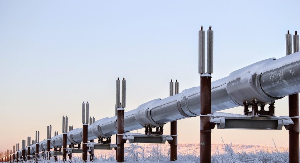 Hungary and Serbia to Build New Oil Pipeline to Save EU Energy Supply