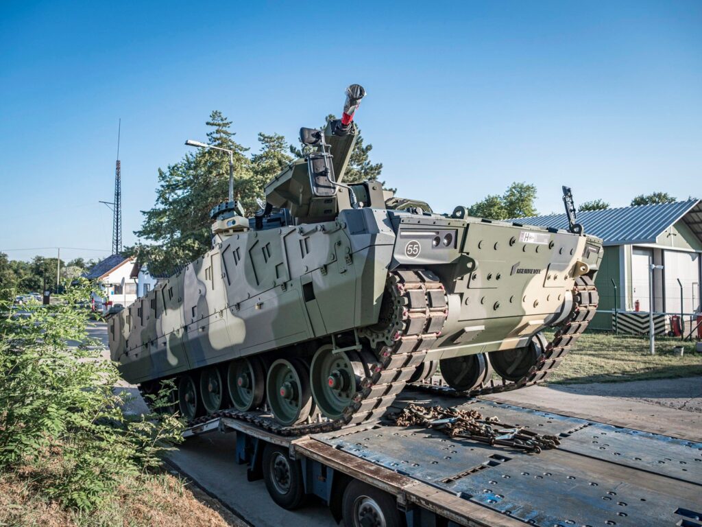 Defense Forces Gear Up with Ultra-Modern Lynx Armored Vehicles post's picture