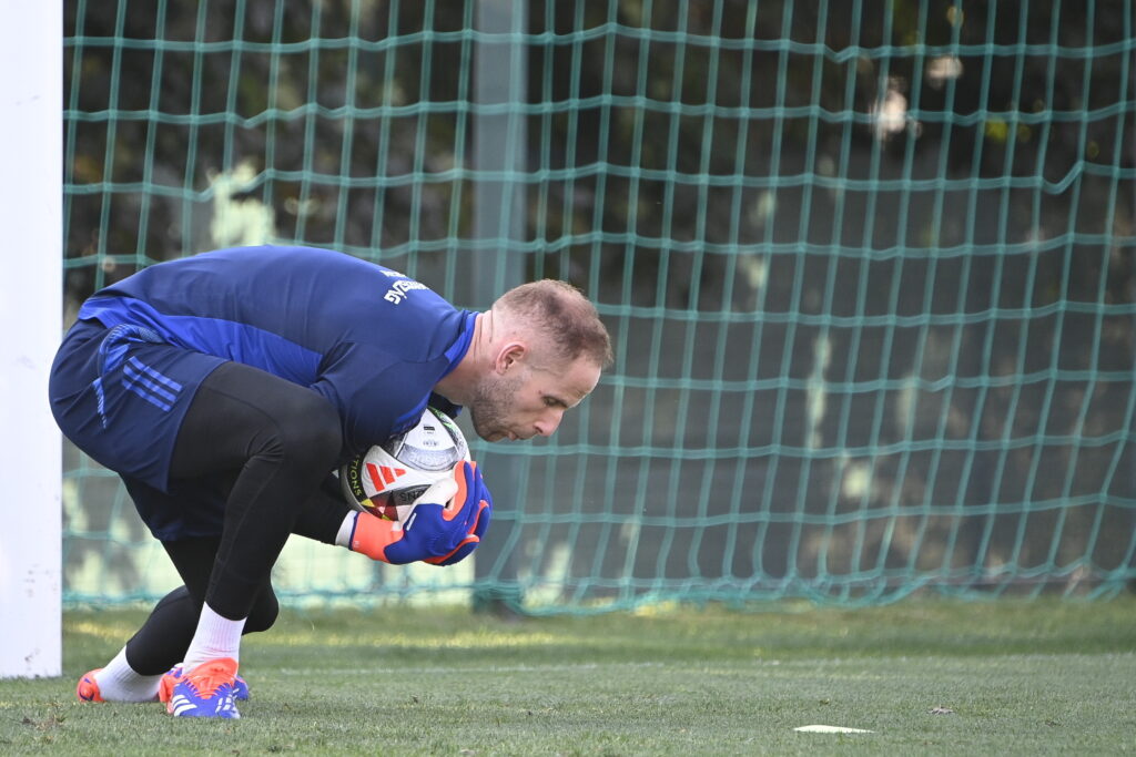 RB Leipzig’s Gulácsi Donates Award Bonus to Children’s Hospice